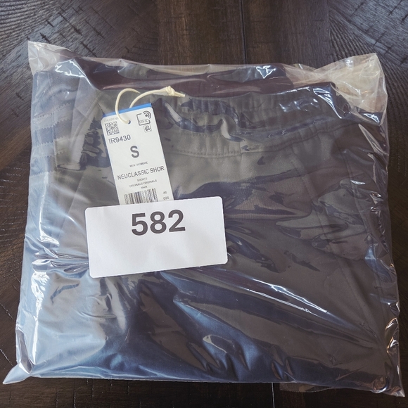 Adidas Originals Neuclassics Shorts IR9430 Size Small Men's NEW Black Loose Fit - Picture 11 of 13